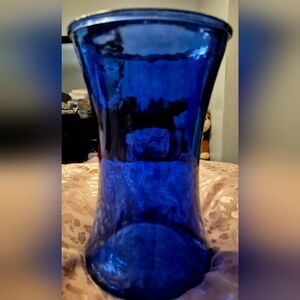 Elegant Cobalt Blue Glass Vase